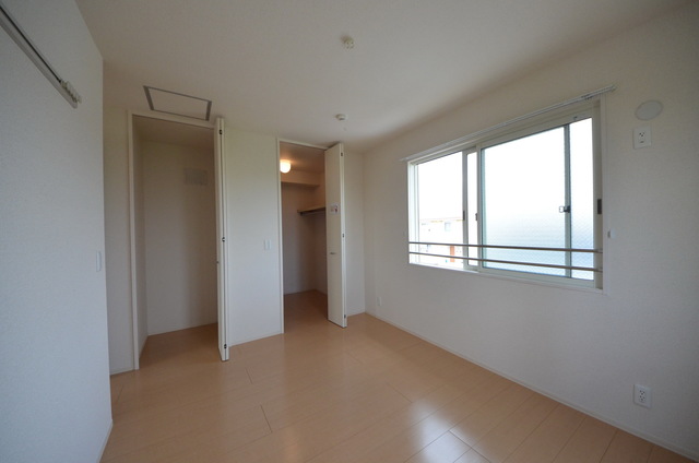 収納　★奥行きがあり使いやすい収納です★～別号室参考写真～