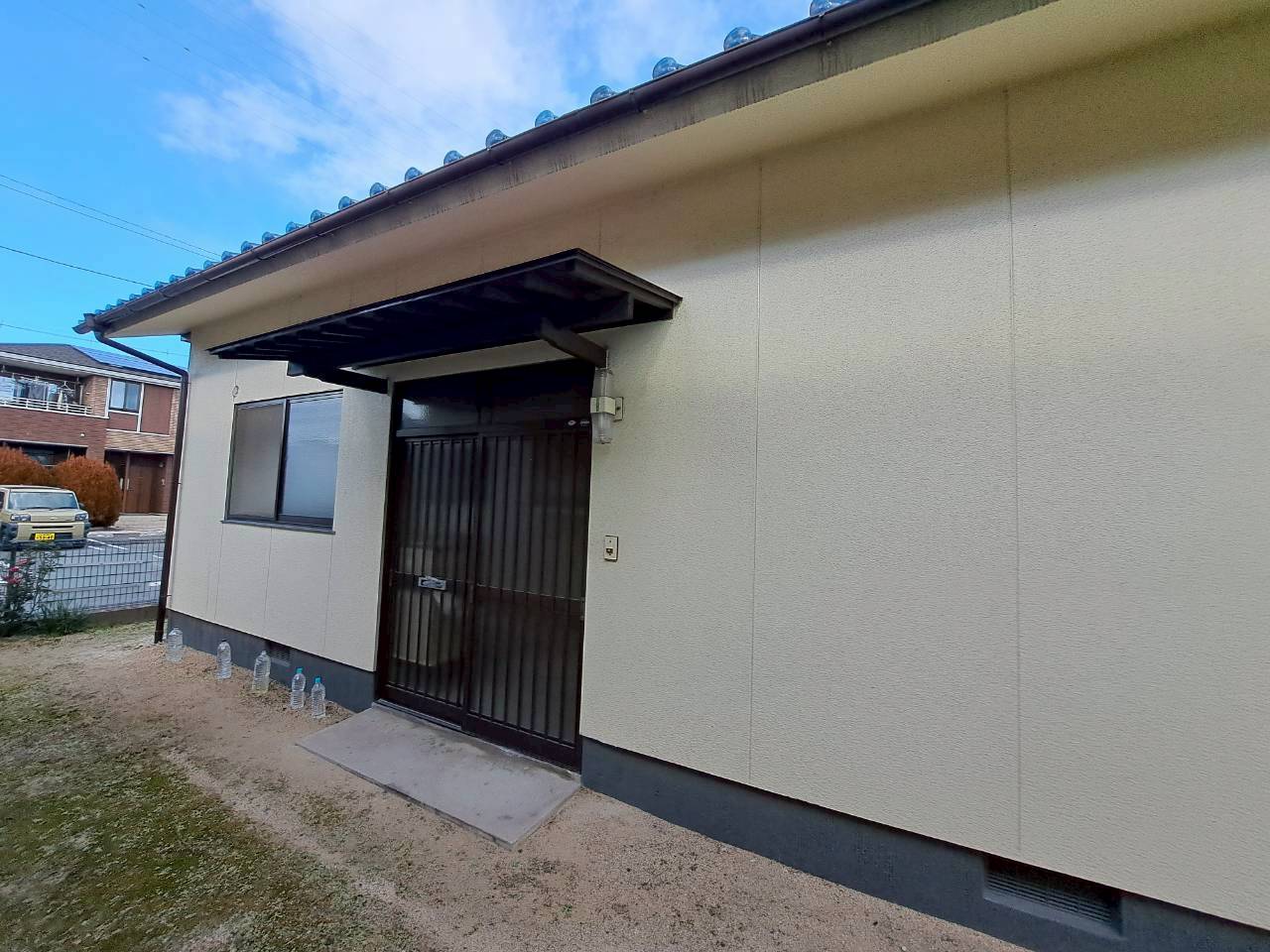 上富井借家の玄関写真