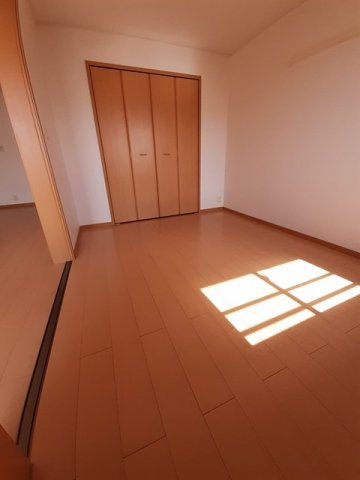 その他部屋・スペース　明るい色調の室内です