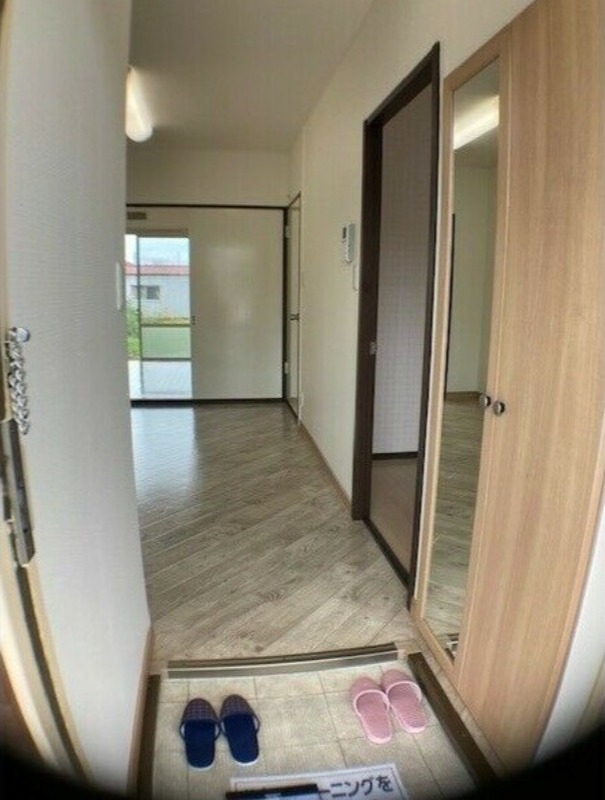 玄関　図面と現状に相違がある場合には現状を優先