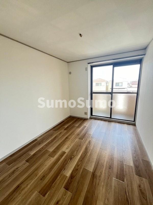 その他部屋・スペース　使い勝手のいい寝室です