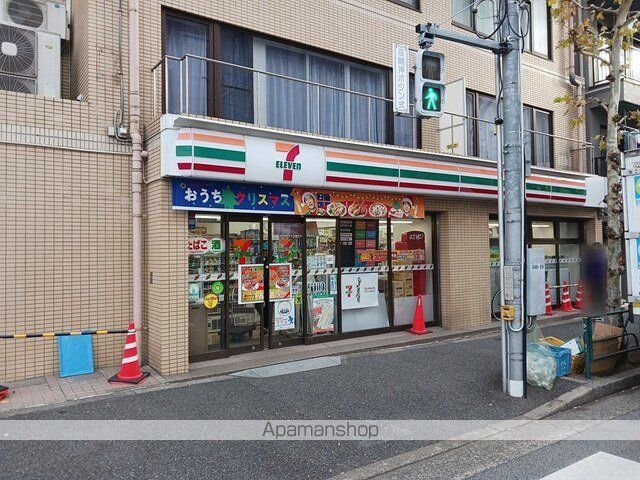 コンビニ　セブンイレブン文京関口１丁目店（コンビニ）まで62m