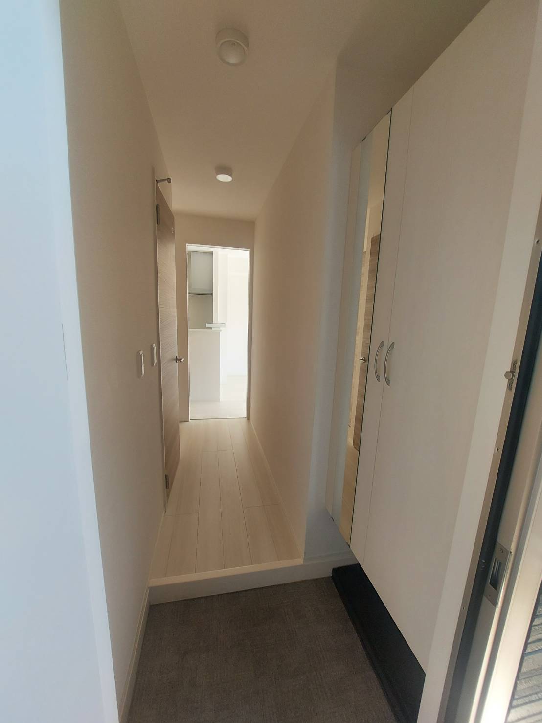 玄関　イメージ写真