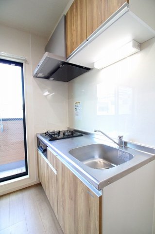 キッチン　2口コンロ・グリル付のシステムキッチンです♪