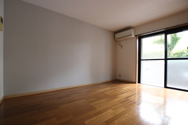 居室・リビング　洋室７．７帖