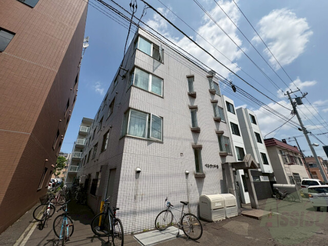 建物外観　札幌市北区北１５条西「ベルウッド１５」