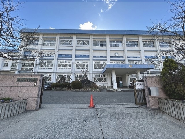 中学校　川西市立東谷中学校（中学校）まで650m