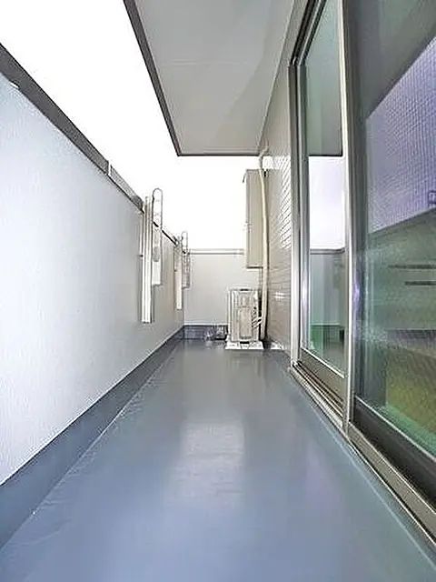 バルコニー　お洗濯にも便利なバルコニー付き