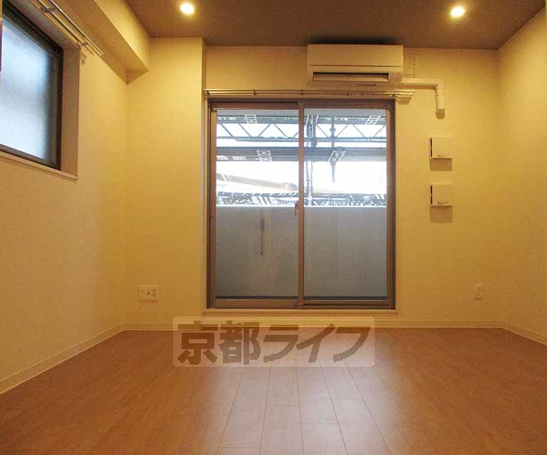 居室・リビング　２０１号室流用です。