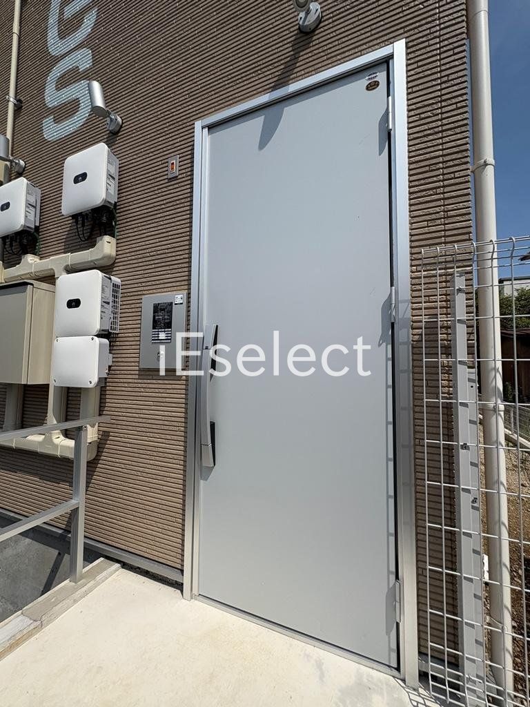 エントランス　オートロック付きのエントランス