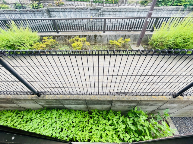 バルコニー　ベランダ