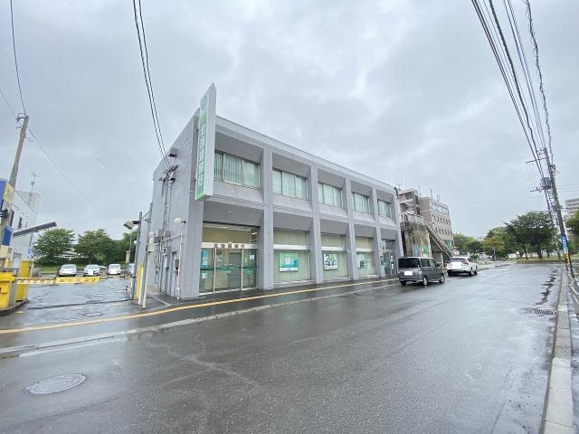 銀行　北海道銀行　北広島支店（銀行）まで925m