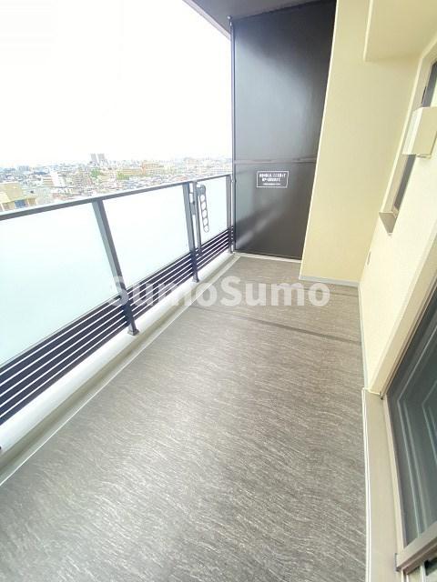 バルコニー　外からの目が気にならないバルコニーで洗濯物が干せます