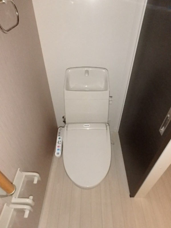 トイレ　図面と現状に相違がある場合には現状を優先