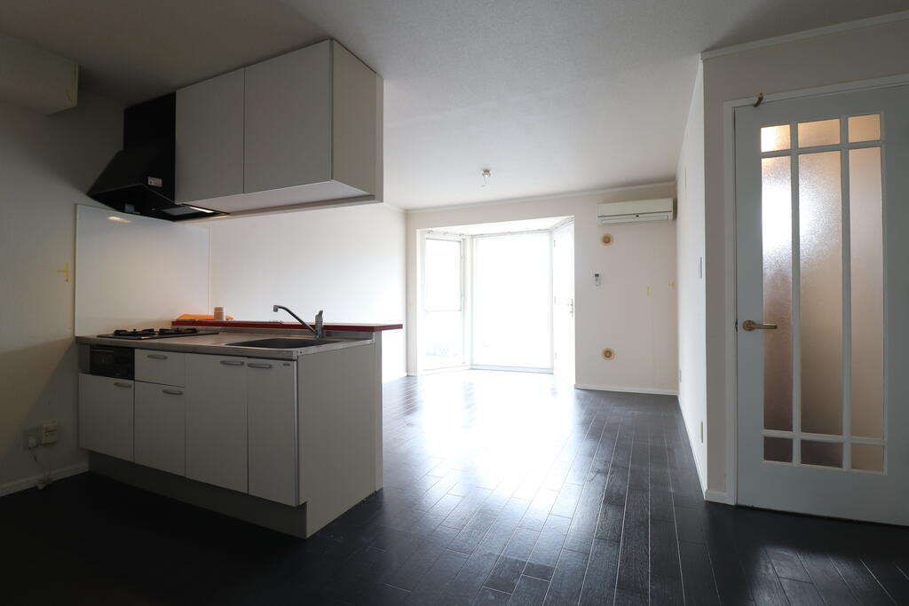 居室・リビング　13.5帖のリビングです♪