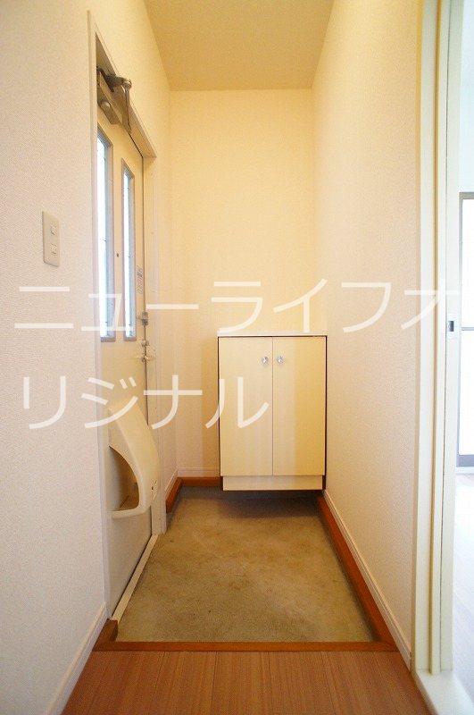 玄関　他の部屋の参考写真です