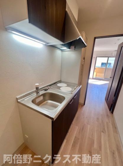 キッチン　内装は参考写真です。