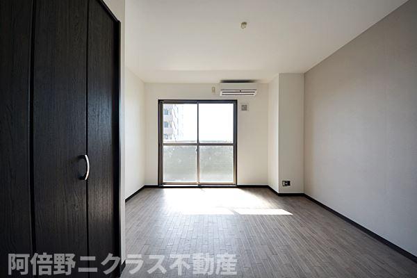 居室・リビング　内装は参考写真です。