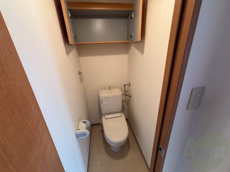 トイレ　こちらはトイレです。清潔感があり、安心して使用できます。