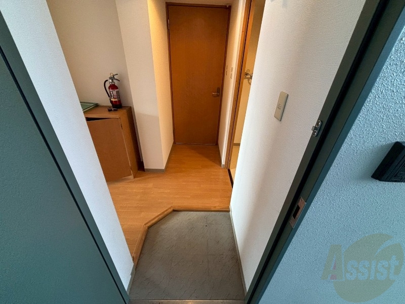 玄関　玄関の様子です。明るい印象ですね。気分もあがりそう。