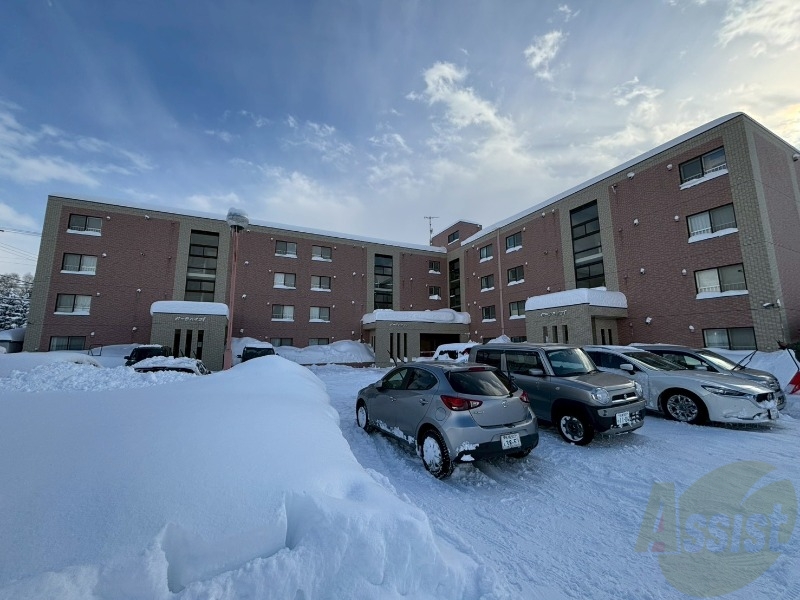 建物外観　札幌市北区百合が原「パークハイツＩ棟」