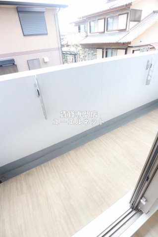 バルコニー　バルコニー付きで採光＆風通し良好！