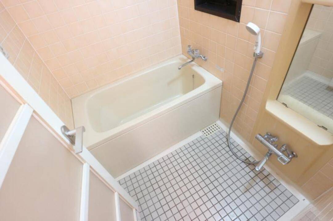 バス・シャワールーム　浴室