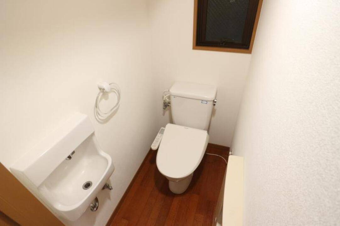 トイレ　トイレ