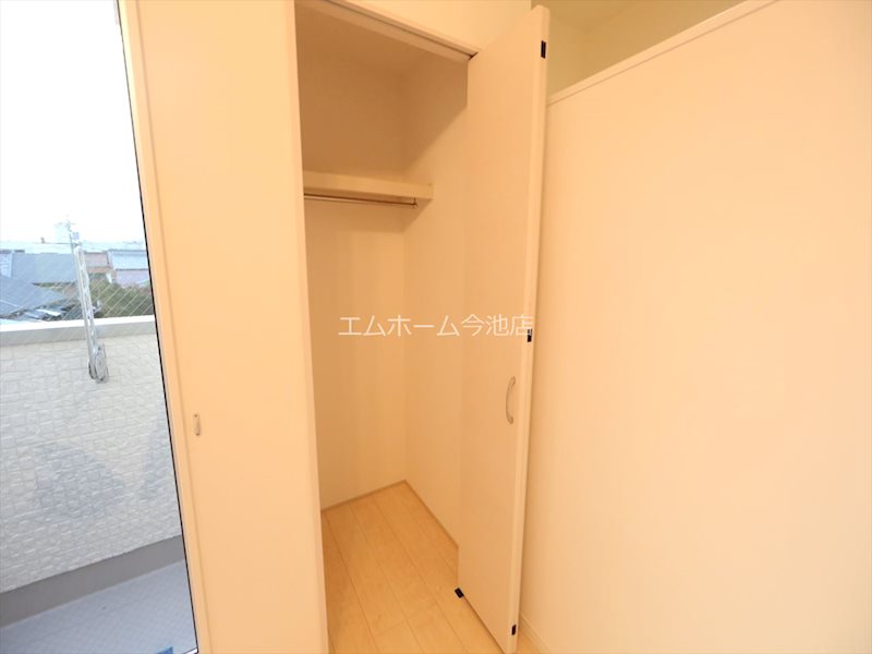 収納　クローゼット（収納スペース充実しています）