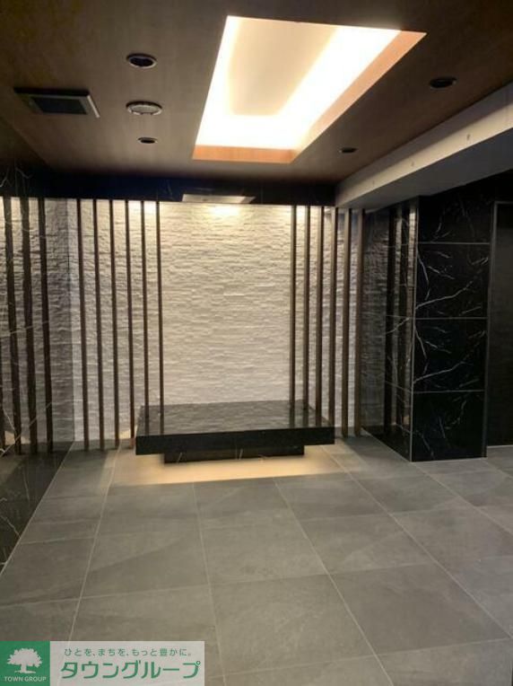 エントランス　エントランス