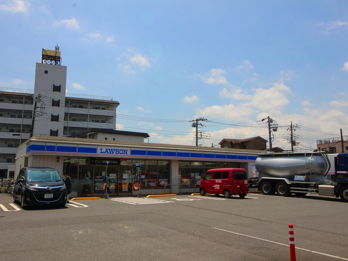 コンビニ　ローソン（コンビニ）まで450m