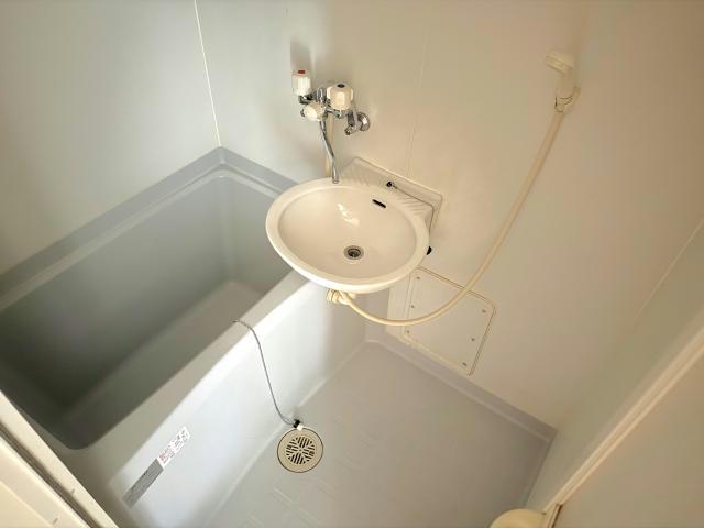 バス・シャワールーム　※別部屋イメージ