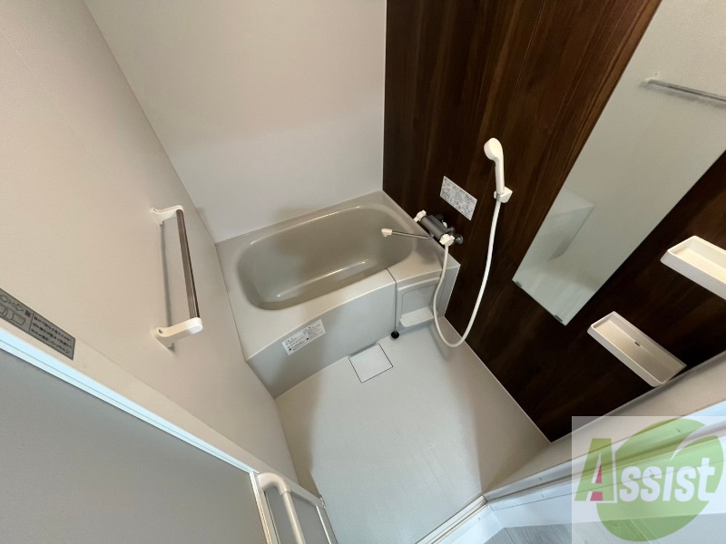 バス・シャワールーム　お風呂です。ゆっくりお風呂につかるのも体に良いですね～