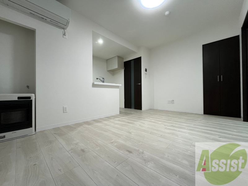 居室・リビング　明るいお部屋は気持ちよく過ごせそうですね。