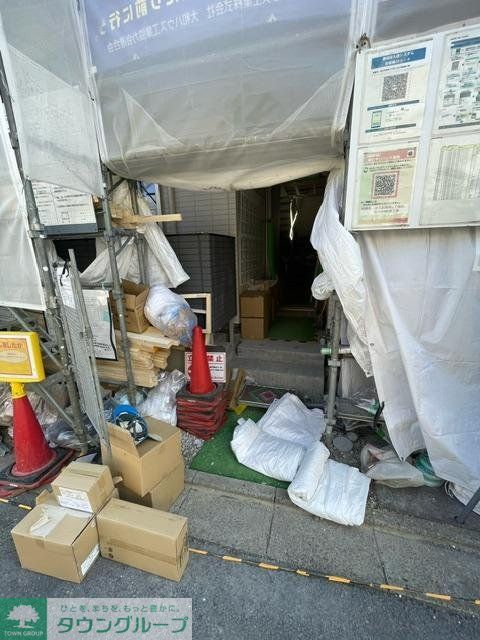 エントランス　バルコニー