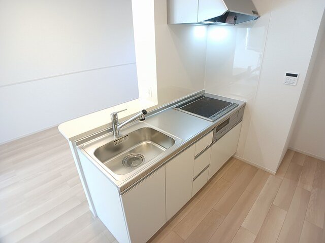 キッチン　コンパクトなキッチンで掃除もラクラク