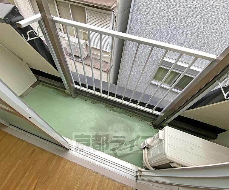 バルコニー　風通りの良いバルコニーです。