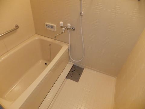 バス・シャワールーム　バス（イメージ）