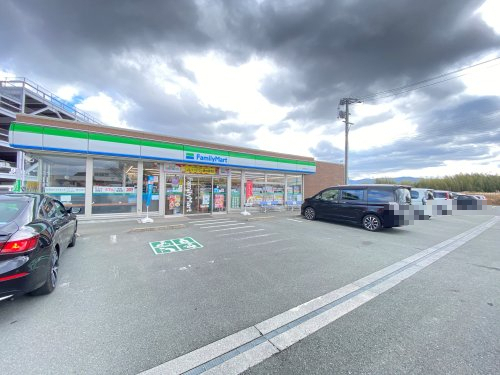 コンビニ　ファミリーマート伊勢豊浜店（コンビニ）まで457m