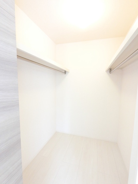 収納　ウォークインクローゼット