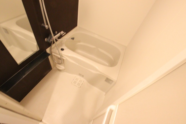 バス・シャワールーム　※別室の参考写真の為、現況優先です。