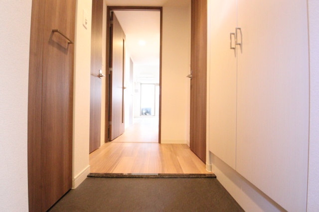 玄関　※別室の参考写真の為、現況優先です。