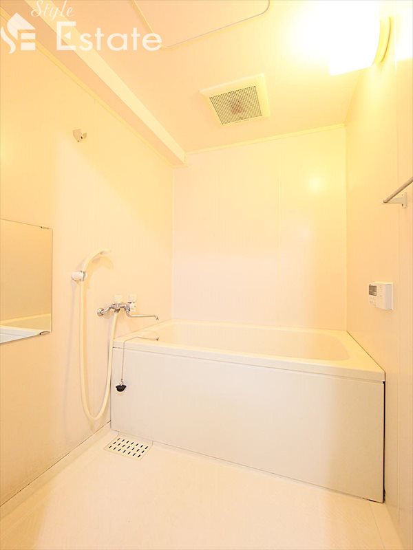 バス・シャワールーム　バスルーム