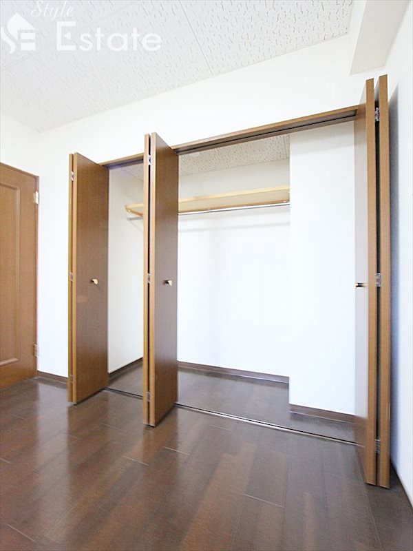 収納　クローゼット