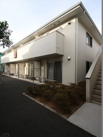 建物外観　木造2階建て　閑静な住宅街　33.12平米の1DK