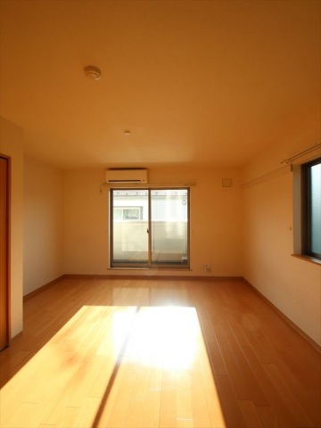 居室・リビング　8.4帖洋室