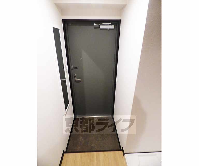 玄関　広々とした玄関です。