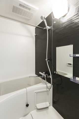 バス・シャワールーム　ゆったり過ごせるお風呂です