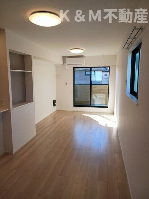 居室・リビング　ゆったりとした居間です