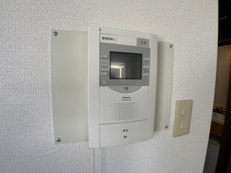 セキュリティ　収納上部